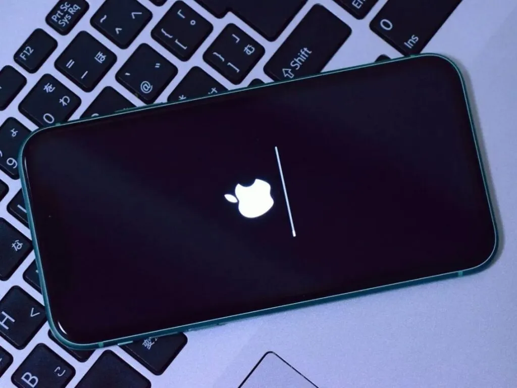 Apple: alerta de falla de seguridad en iPhones y Macs